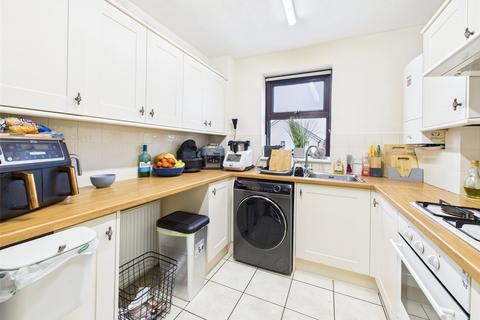 2 bedroom apartment for sale, Hales Road, Cheltenham, Gloucestershire, GL52