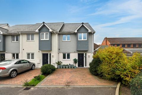 2 bedroom end of terrace house for sale, Queens Crescent, Eastbourne