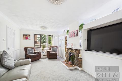 4 bedroom detached house for sale, Beauport Home Farm Close, St. Leonards-On-Sea