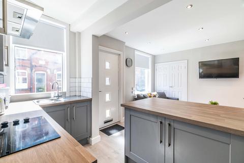 5 bedroom house to rent, Granby Place, Leeds LS6