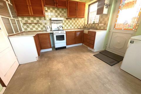 2 bedroom detached bungalow for sale, Fulmar Drive, Hythe