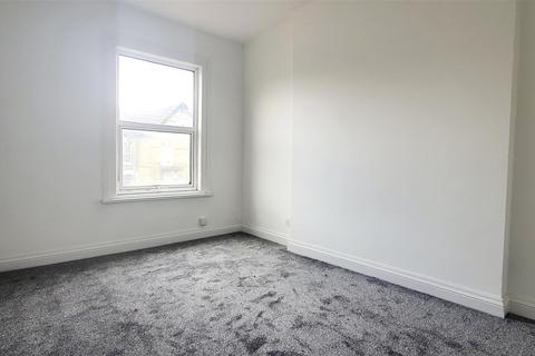 2 bedroom flat for sale, Langley Road, Beckenham
