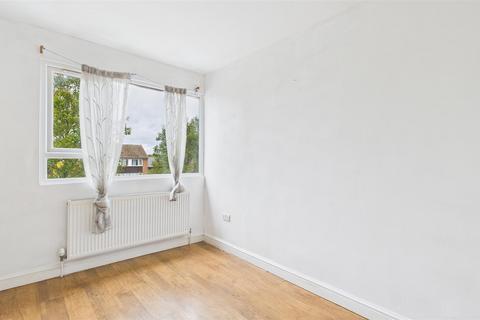 undefined, High Street, Waltham Cross