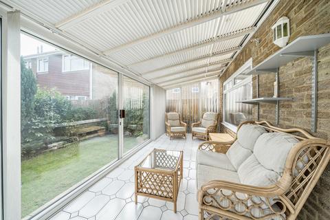undefined, Rye Close, Farnborough, Hampshire