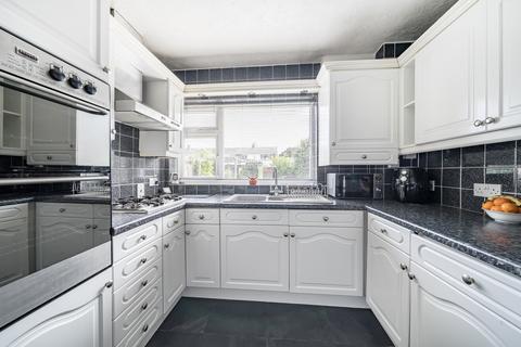 undefined, Rye Close, Farnborough, Hampshire