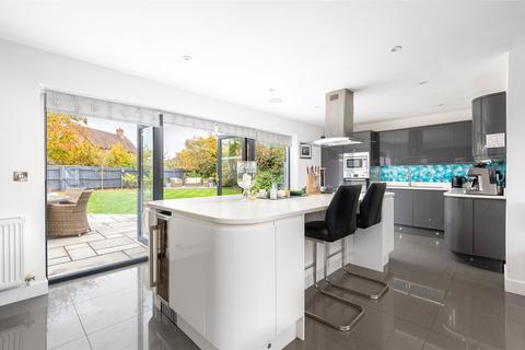 5 bedroom detached house for sale, High Street, Great Barford, Bedfordshire, MK44