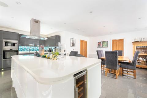 5 bedroom detached house for sale, High Street, Great Barford, Bedfordshire, MK44