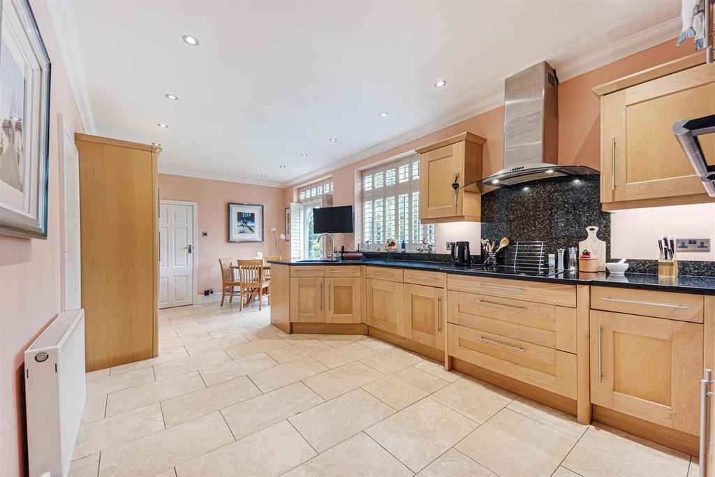 Breakfast Kitchen 4