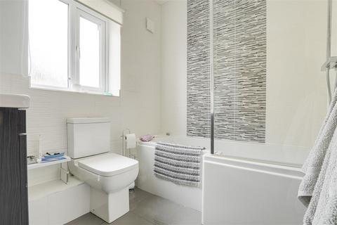 4 bedroom detached house for sale, Carrfield Avenue, Toton NG9