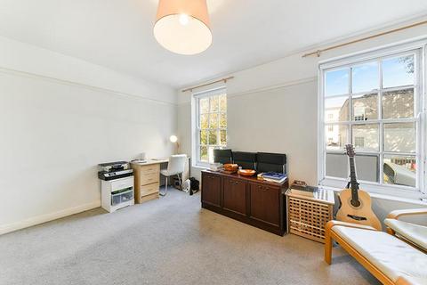 2 bedroom flat to rent, 31 32 King William Walk, Greenwich, London, SE10