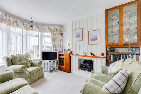 2 bedroom semi-detached bungalow for sale, Heol Stradling, Cardiff