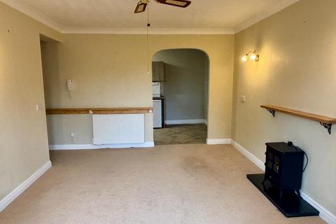 2 bedroom apartment for sale, Princess Court, Malton