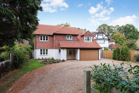 5 bedroom detached house for sale, Blackdown Avenue, Pyrford, Surrey, GU22