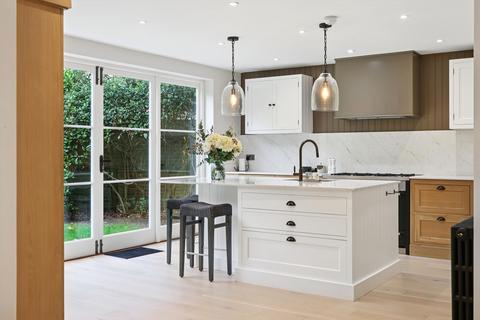 5 bedroom detached house for sale, Blackdown Avenue, Pyrford, Surrey, GU22