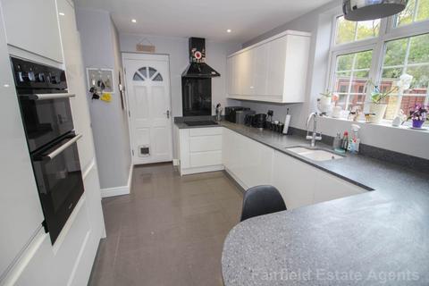 3 bedroom semi-detached house for sale, Dumfries Close, South Oxhey