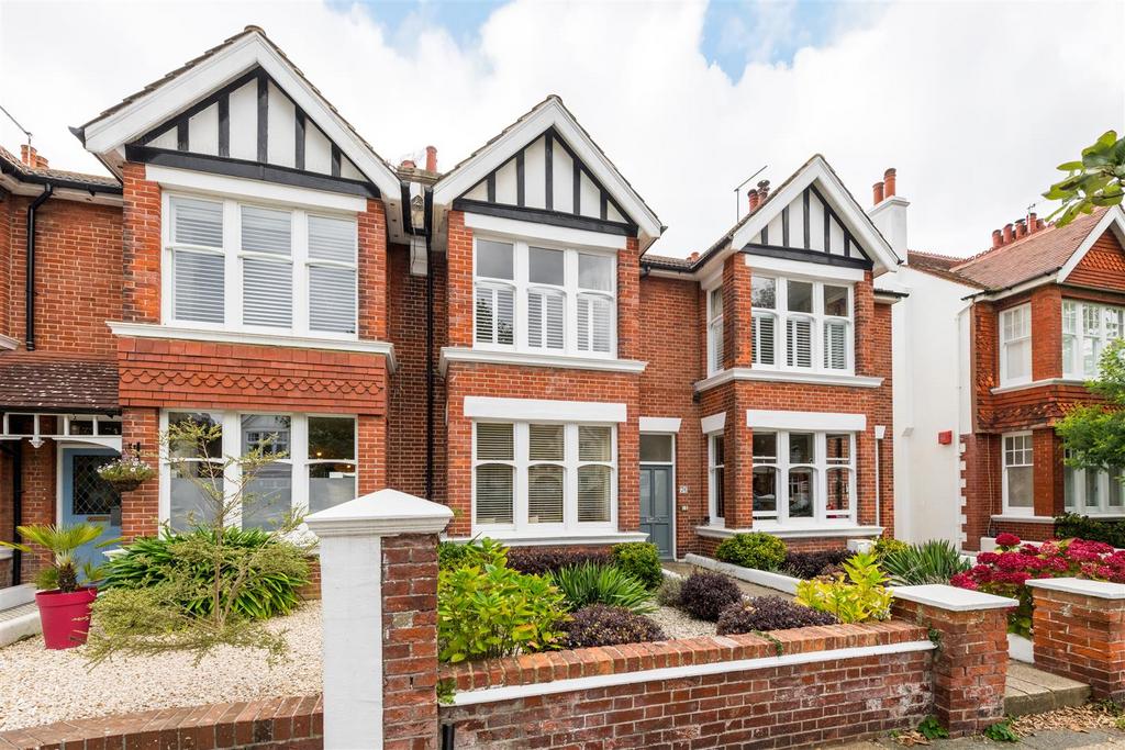 Flat 1, 76 Walsingham Road-19.jpg