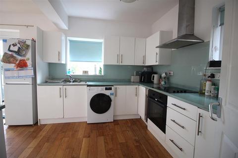 3 bedroom house to rent, Roundhill Grove, Bath