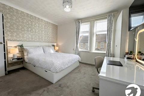 3 bedroom terraced house for sale, Balfour Road, Chatham, Kent, ME4