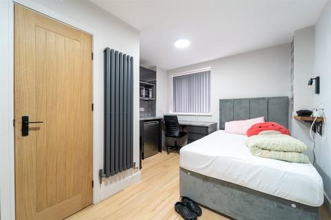 6 bedroom house to rent, Heeley Road, Birmingham B29