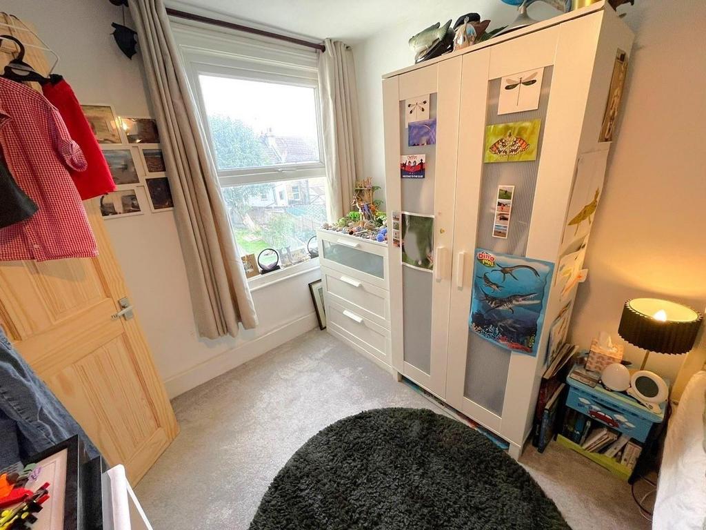 Bedroom 2.jpg