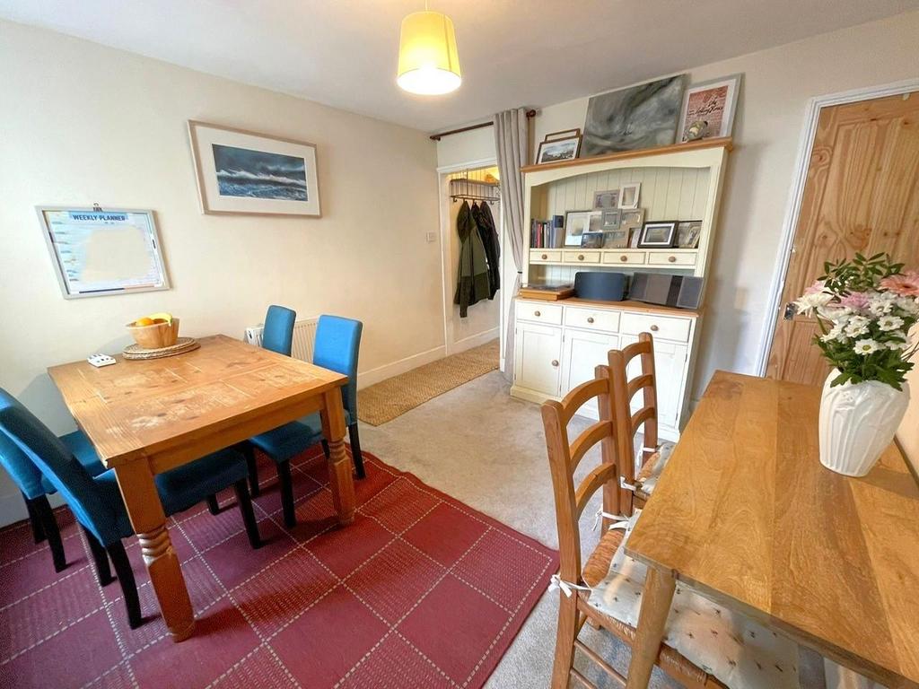 Dining room.jpg