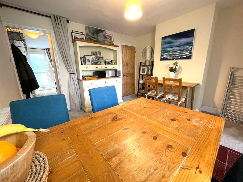 Dining area.jpg
