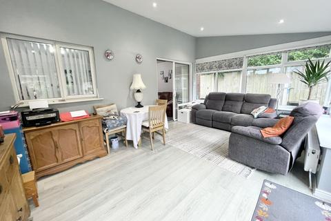 3 bedroom detached house for sale, Rowntree Avenue, Fleetwood FY7