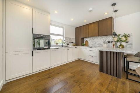 2 bedroom flat for sale, Hastings Road, London W13
