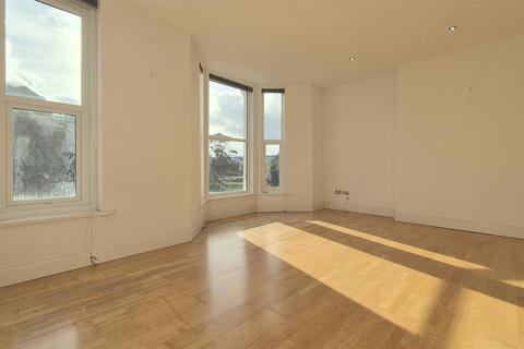 2 bedroom apartment to rent, South Parade, Southsea