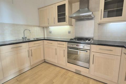 2 bedroom apartment to rent, South Parade, Southsea