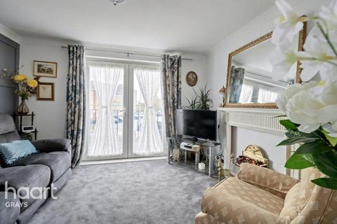 2 bedroom flat for sale, Dunlop Road, Tilbury