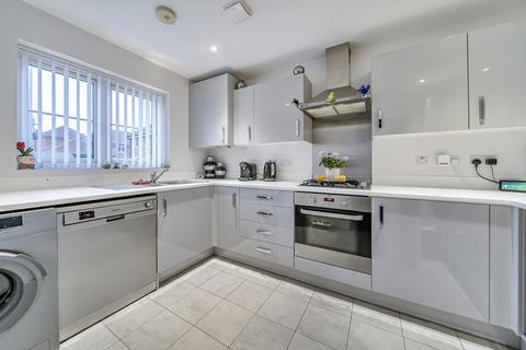 3 bedroom end of terrace house for sale, Yeomans Lane, Blackwater, Camberley
