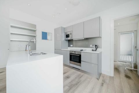 2 bedroom flat to rent, Regent Street, London NW10