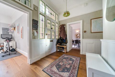 3 bedroom flat for sale, Lordship Lane, London, SE22