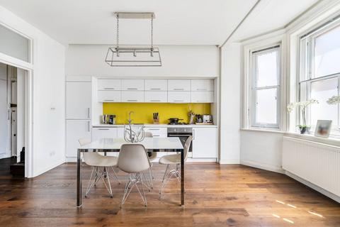 1 bedroom flat for sale, Fulham Road, Chelsea, London, SW10