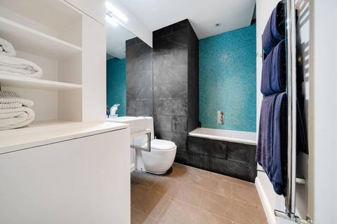 1 bedroom flat for sale, Fulham Road, Chelsea, London, SW10