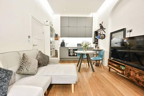 1 bedroom flat for sale, Bramham Gardens, Earls Court, London, SW5