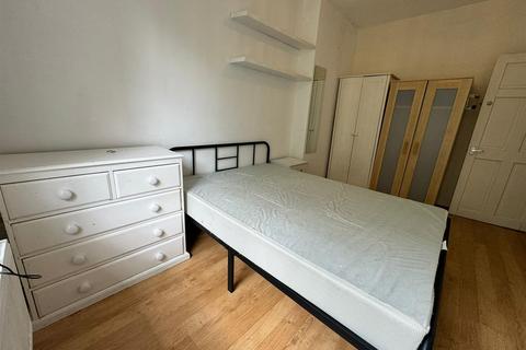 3 bedroom flat to rent, Berners House, Islington N1