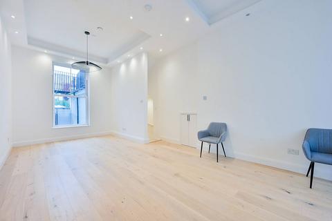 3 bedroom flat to rent, Shepherds Bush Road, Shepherd's Bush, W6