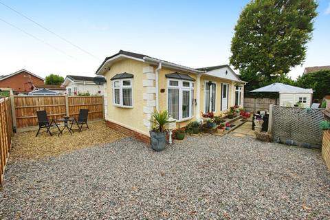 2 bedroom park home for sale, Ascot Park, Blythewood Lane, Ascot