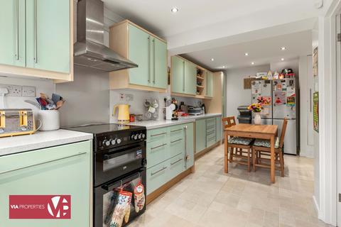 undefined, Lampits, Hoddesdon EN11