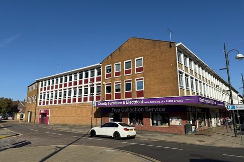 Office to rent, 50-52 The Broadway Crawley RH10 1HD