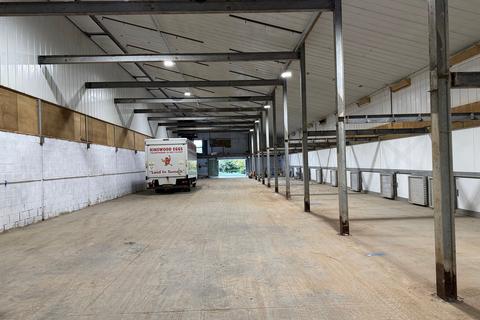 Warehouse to rent, Emms Ln Horsham RH13 0TR