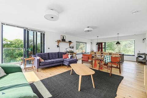 4 bedroom detached house for sale, Pett Level Road, Pett Level, East Sussex TN35 4EH