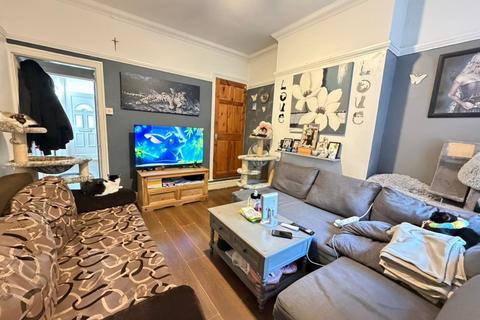 3 bedroom terraced house for sale, Woodville Road, Leicester, LE3