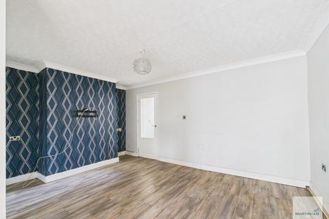3 bedroom terraced house for sale, Byron Road, Annesley