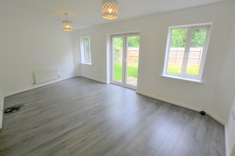 5 bedroom townhouse for sale, Larchmont Road, Leicester LE4