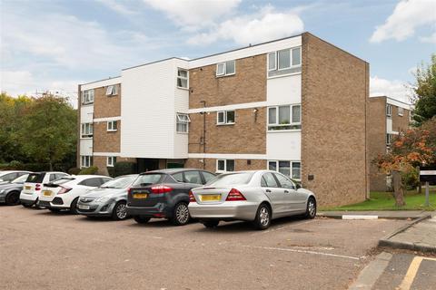 undefined, Merridene, London N21