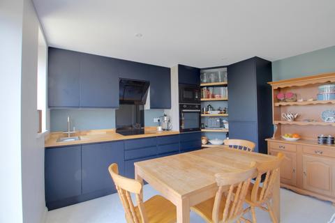 undefined, Cliff Road, BRIGHTON, BN2