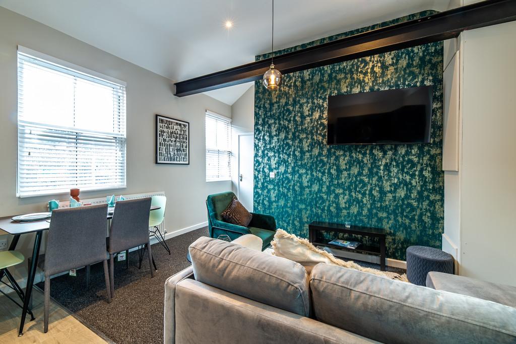 The Maze apt 5-002
